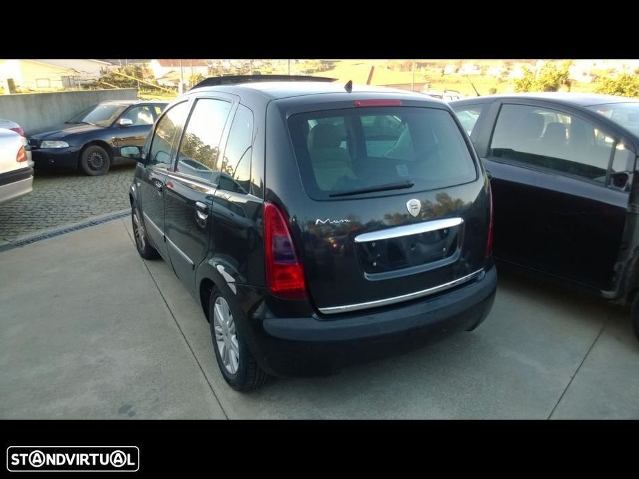 Lancia Musa 2006 para peças