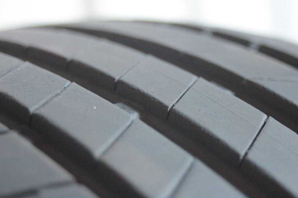 225/55/16 Bridgestone Turanza T005 225/55 R16