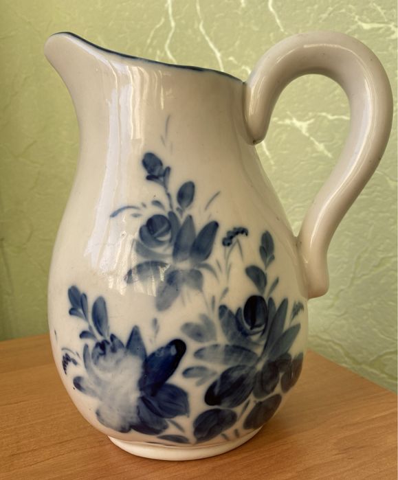 Колекційний фарфоровий великий старовинний глечик кувшин, Полонне