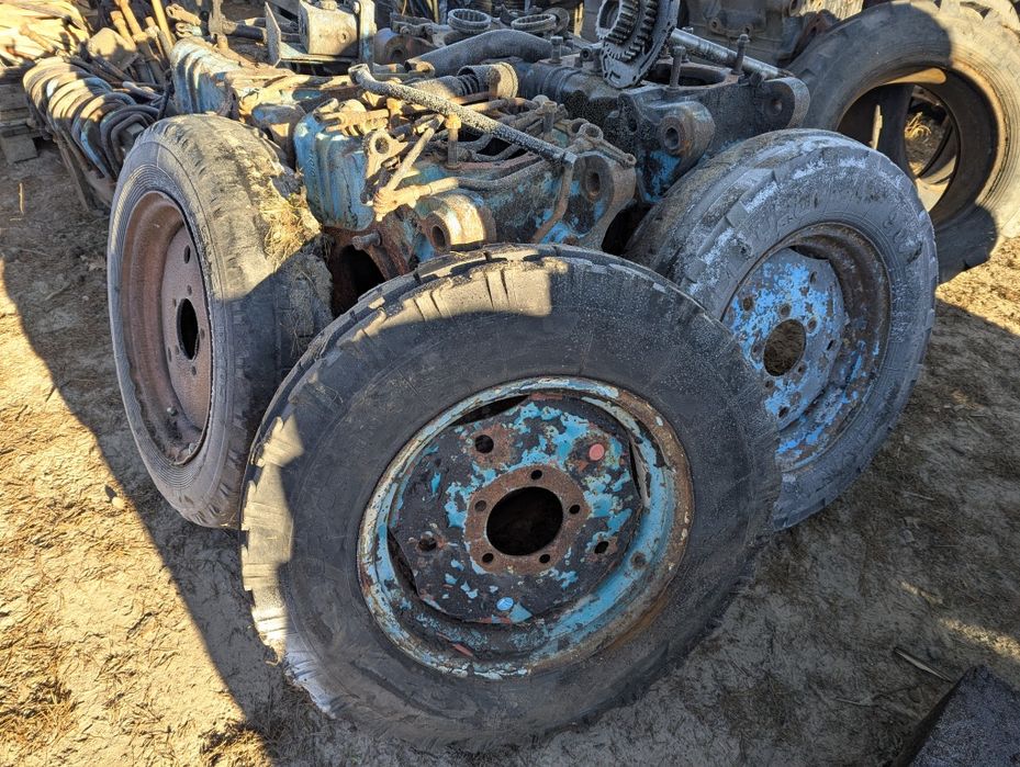 Колеса ЮМЗ МтЗ 80 82 Діск скат покришка Камера Резина Диск На Міст мТз