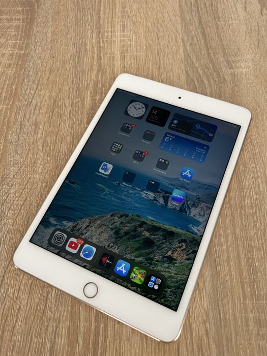 Продам iPad mini 4
