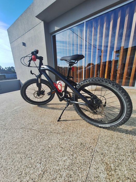 Bicicleta criança/ jovem BMW