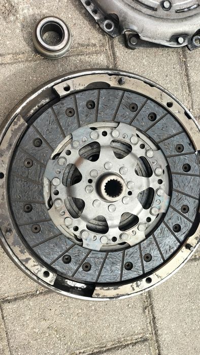Sprzęgło z dwumasą citroen C4 Picasso 1,6 HDi 2007