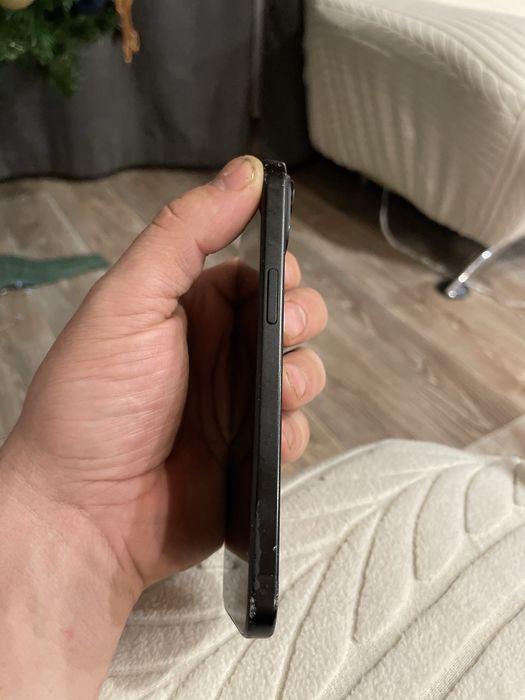 Продам Iphone 15