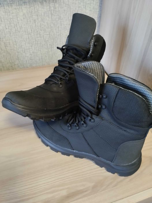 Берці чорні зимові шкіряні  нові  43  42  41  розмір