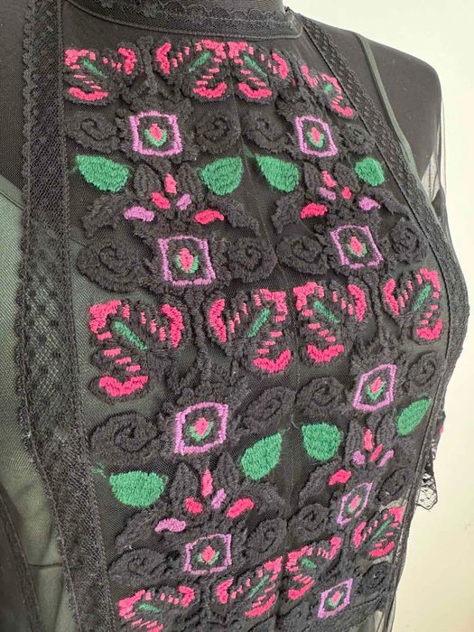 Сукня-вишиванка від Роксолани Богуцької, дизайнерська сукня, вишиванка