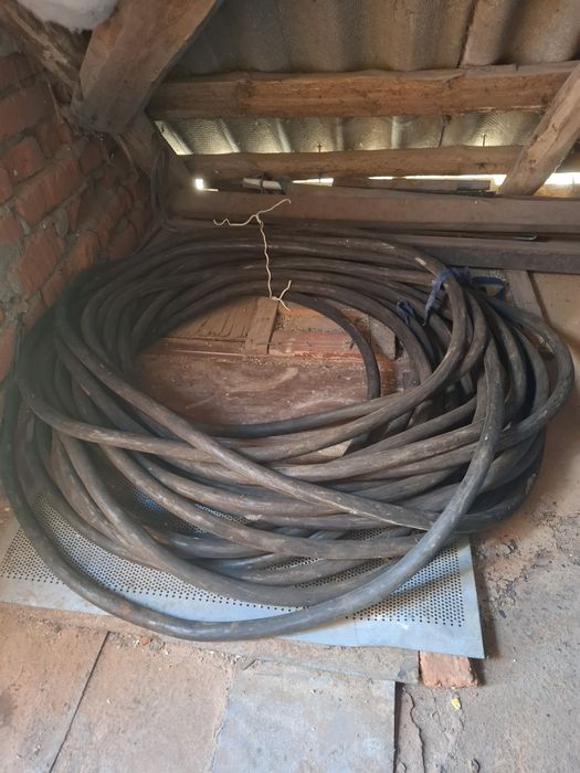 Кабель мідний 4 жильний, 3*20мм.кв +1*10мм.кв