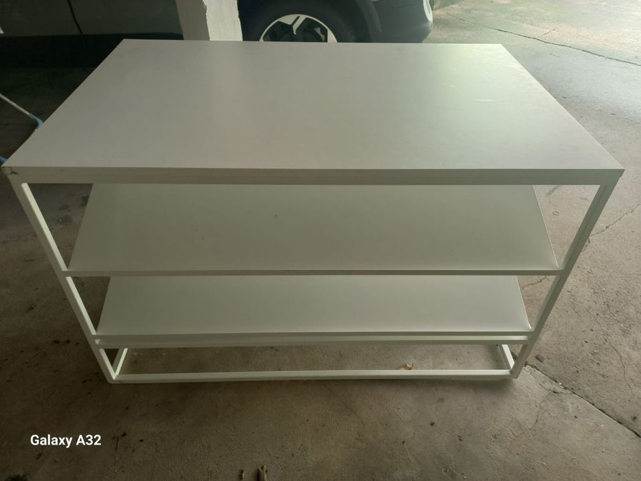 Aceito troca em maquina de Costura urgente Mesa de ferro com  tampo d