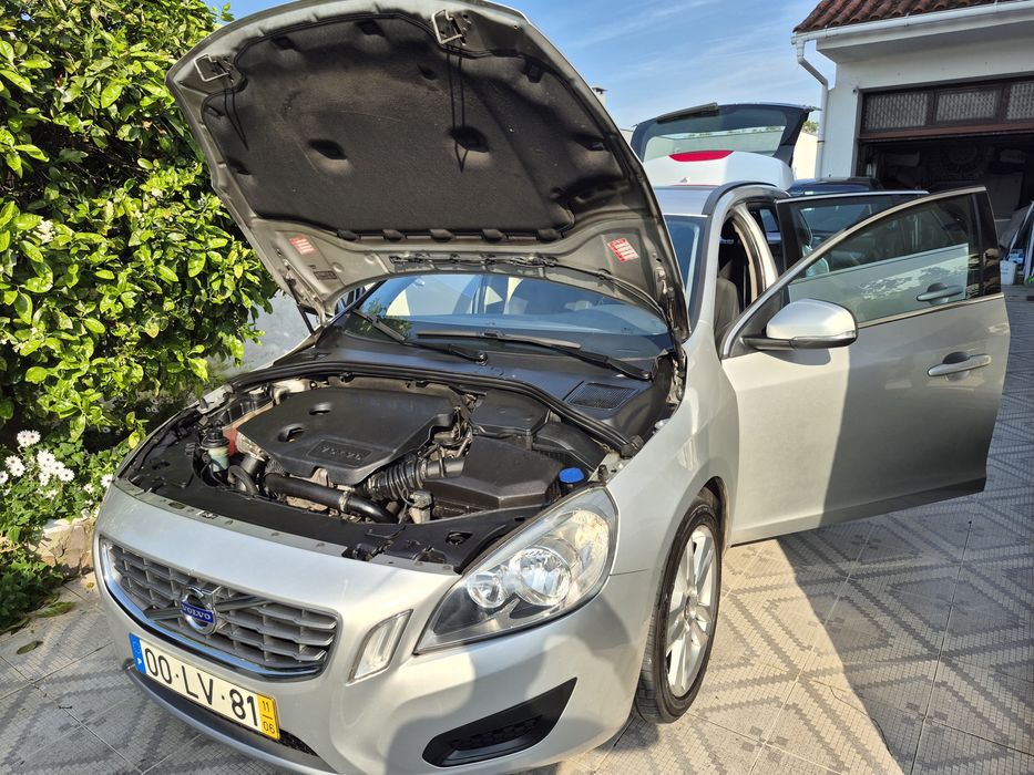 Volvo V60 D2  1.6d drive Momentum  carrinha Nacional