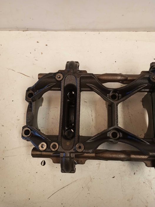 Módulo Veios de Contra-Balanço e Mancal Motor OM651 Mercedes (A6510130436)