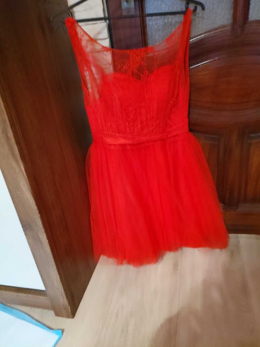 Sukienka wieczorowa czerwona