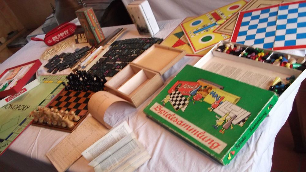 CONJUNTO DE 11 x JOGOS DE MESA