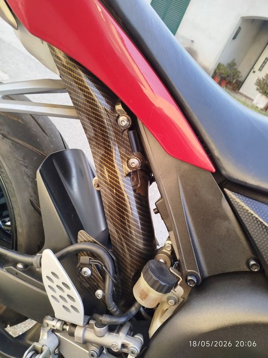 Yamaha YZF R1 RN12
