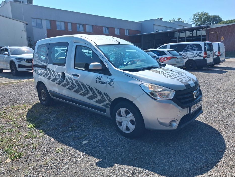 Dacia Dokker 2015 Rezerwacja