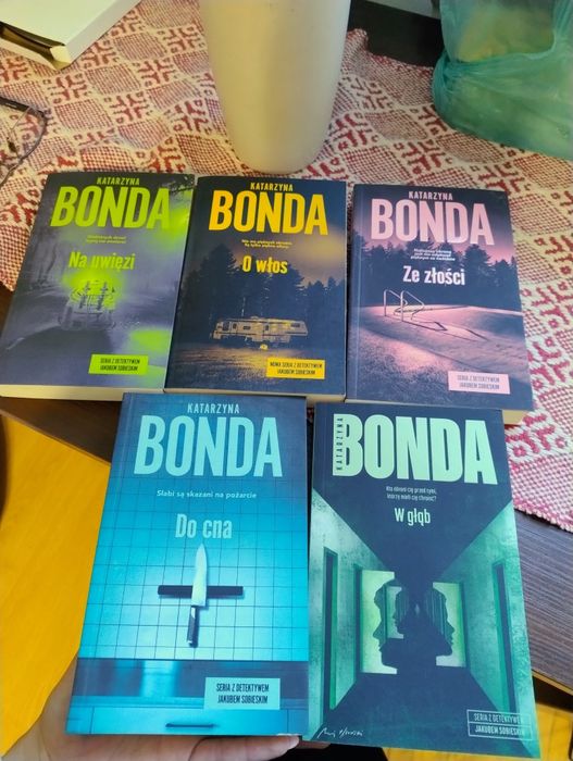 Katarzyna Bonda Seria z Jakubem Sobieskim