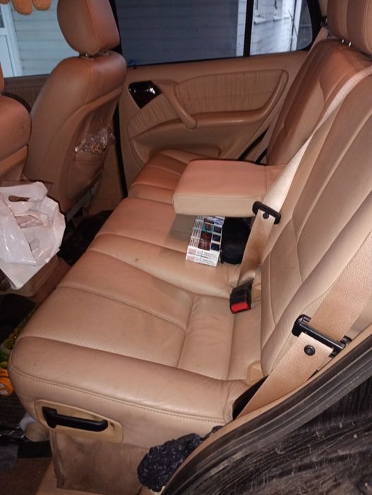 Продам автомобіль Мл 270
