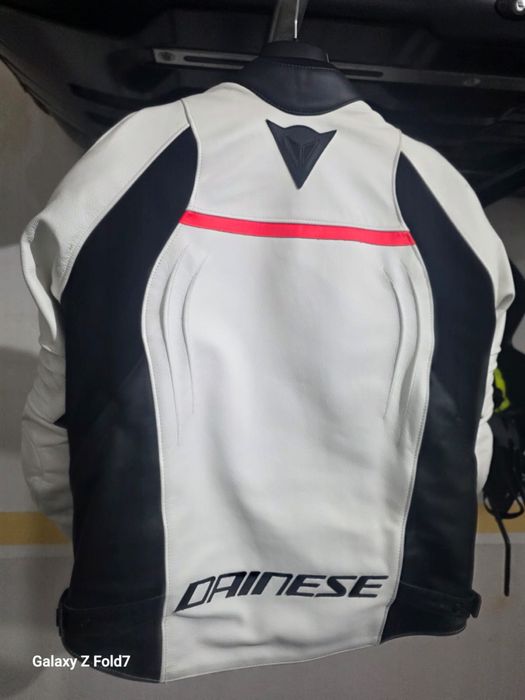 Casaco mota DAINESE novo sem detalhes veste tamanho 52
