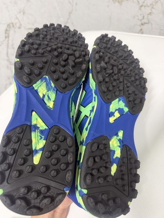 Buty sportowe męskie Asics Field Ultimate FF L.E 42,5