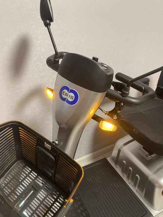 Електро скутер Eris