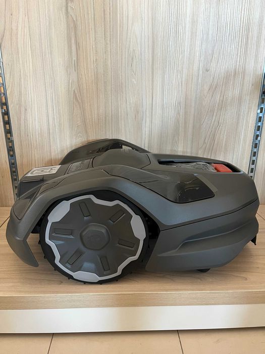 Robot Husqvarna Automower 305E NERA-Automatyczne koszenie ogrodu/RATY