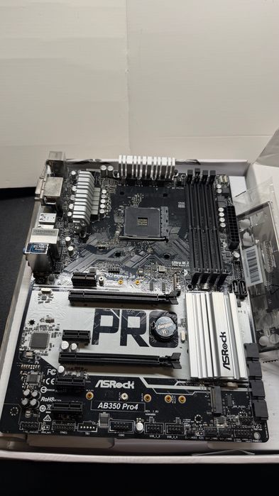 ASRock AB350 pro4 AM4 Ryzen
