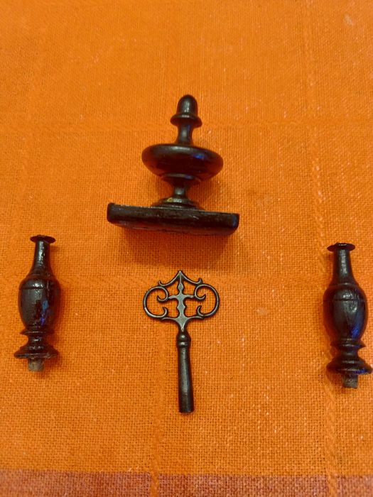 Junghans  stary zegar kapliczka z budzikiem.