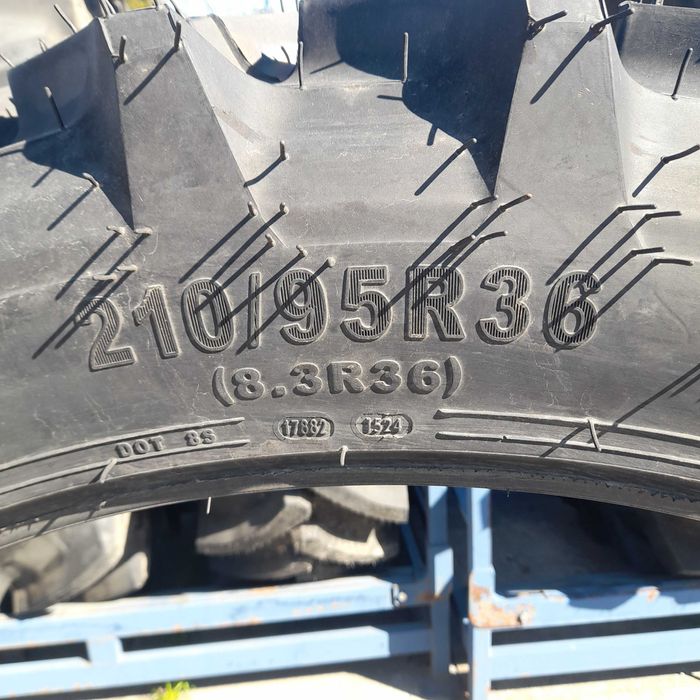 Opona 210/95R36 ( 8.3R36 ) TA-120 118D TL Petlas