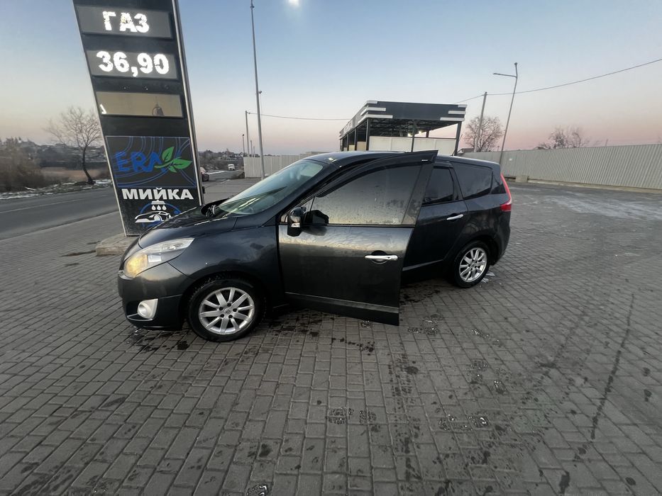 Reno Grand Scennic 3