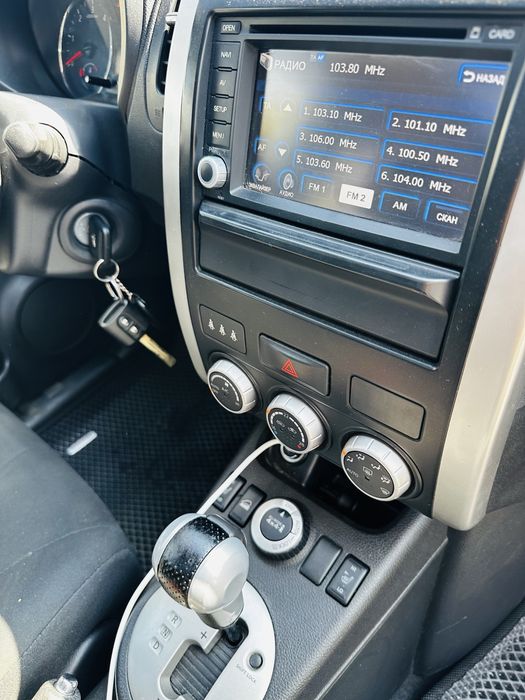 Продам Ниссан X-TRAIL 13-14 г.в.