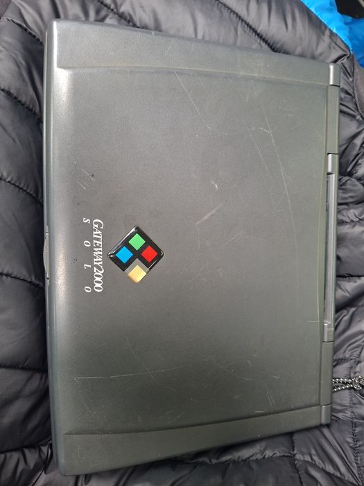 Stary Laptop Gatewsy 2000