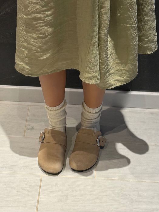 Жіночі клоги ZARA, натуральна замша