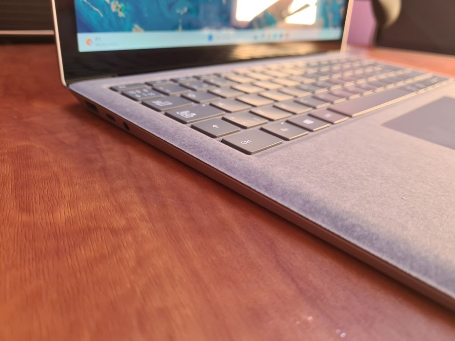 Microsoft Surface Laptop 4 8/512 2k