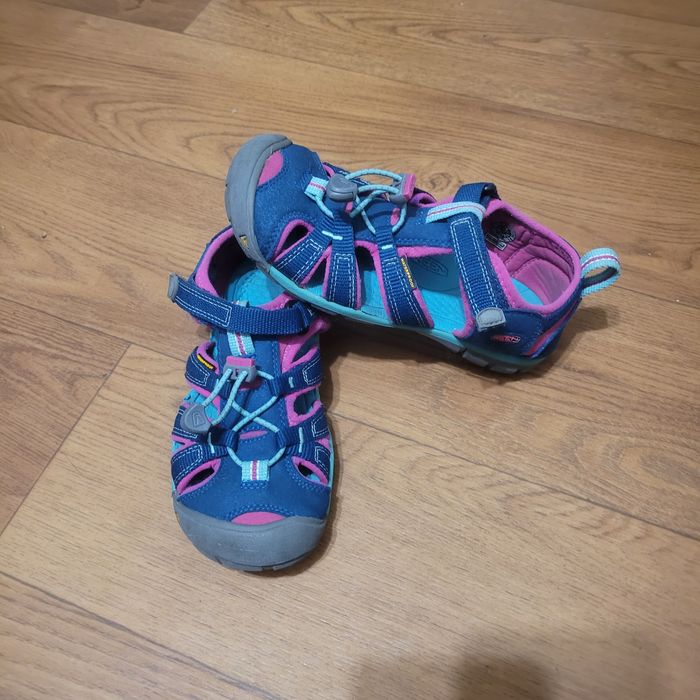 Босоніжки, сандалі Keen p. 30/31