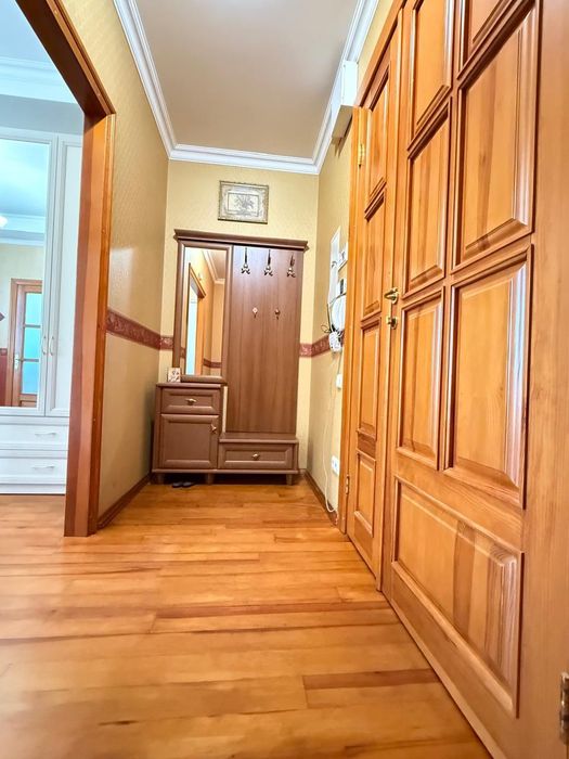 Продаю отличную 2х комнатную квартиру в Центре.