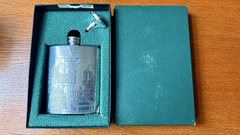 Piersiówka Manierka Oxford z lejkiem