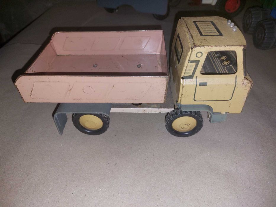 Игрушки машины (машинки) периода СССР.