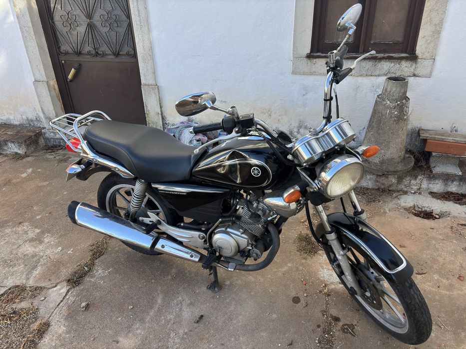 Mota Yamaha YBR 125 cunstom, 2015.