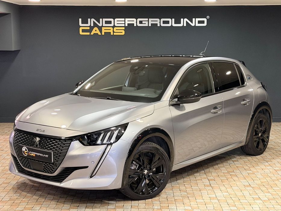 Peugeot e-208 GT
