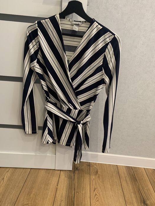 Блуза на запахе от  h&m