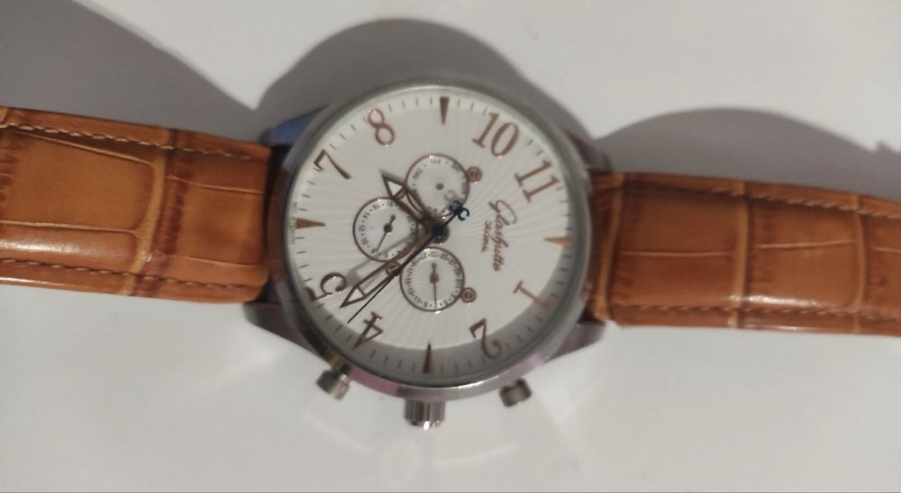 Годинник Romanson