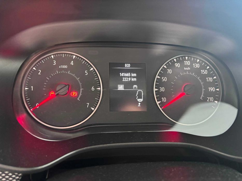 Dacia Jogger 7 Lugares Comfort Bi-Fuel Gasolina/GPL — 142.000 km