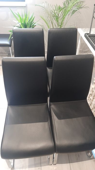 Krzesła ekoskóra czarne