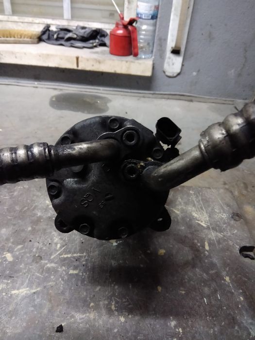Alternador e compressor de AC