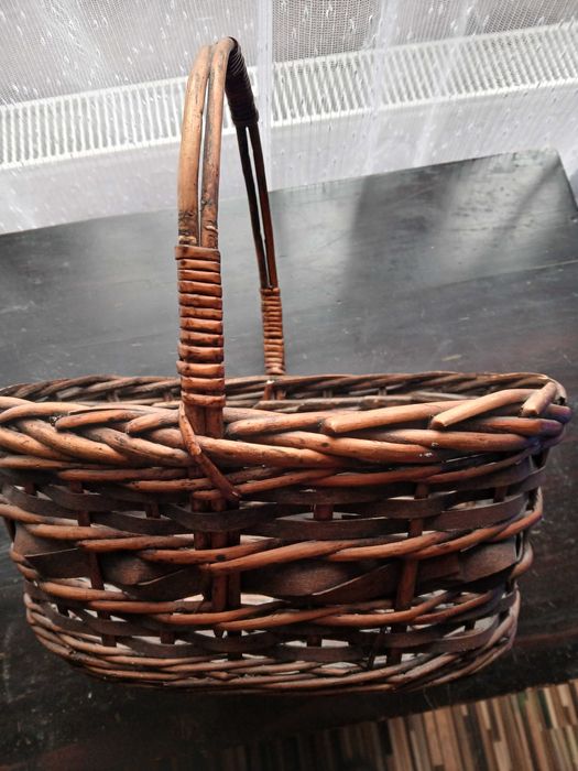 Koszyk wiklinowy