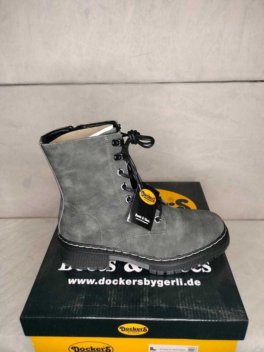 sznurowane botki marki Dockers by Gerli