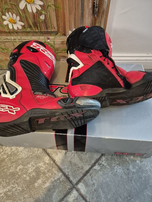 Buty TCX 43 czerwone