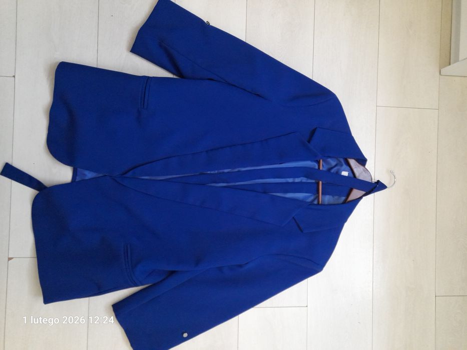 Kostium damski niebieski.