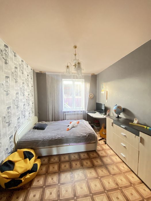 Будинок з газом, свіжий ремонт. Ділянка 40 соток!