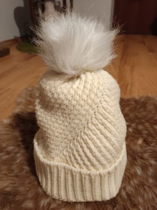 Ciepła czapka zimowa damska