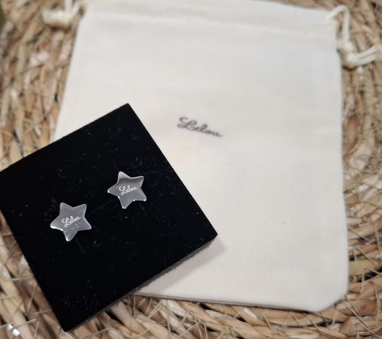 Kolczyki gwiazdki srebrne z logo Lilou gift jewellery